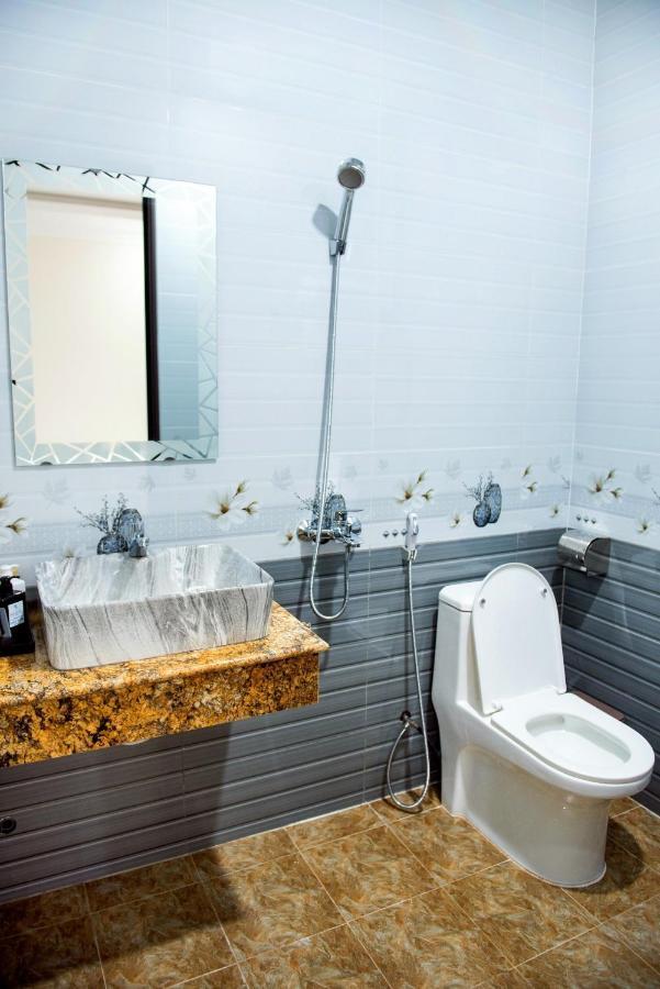 Minh Lam Hotel Pleiku Bagian luar foto