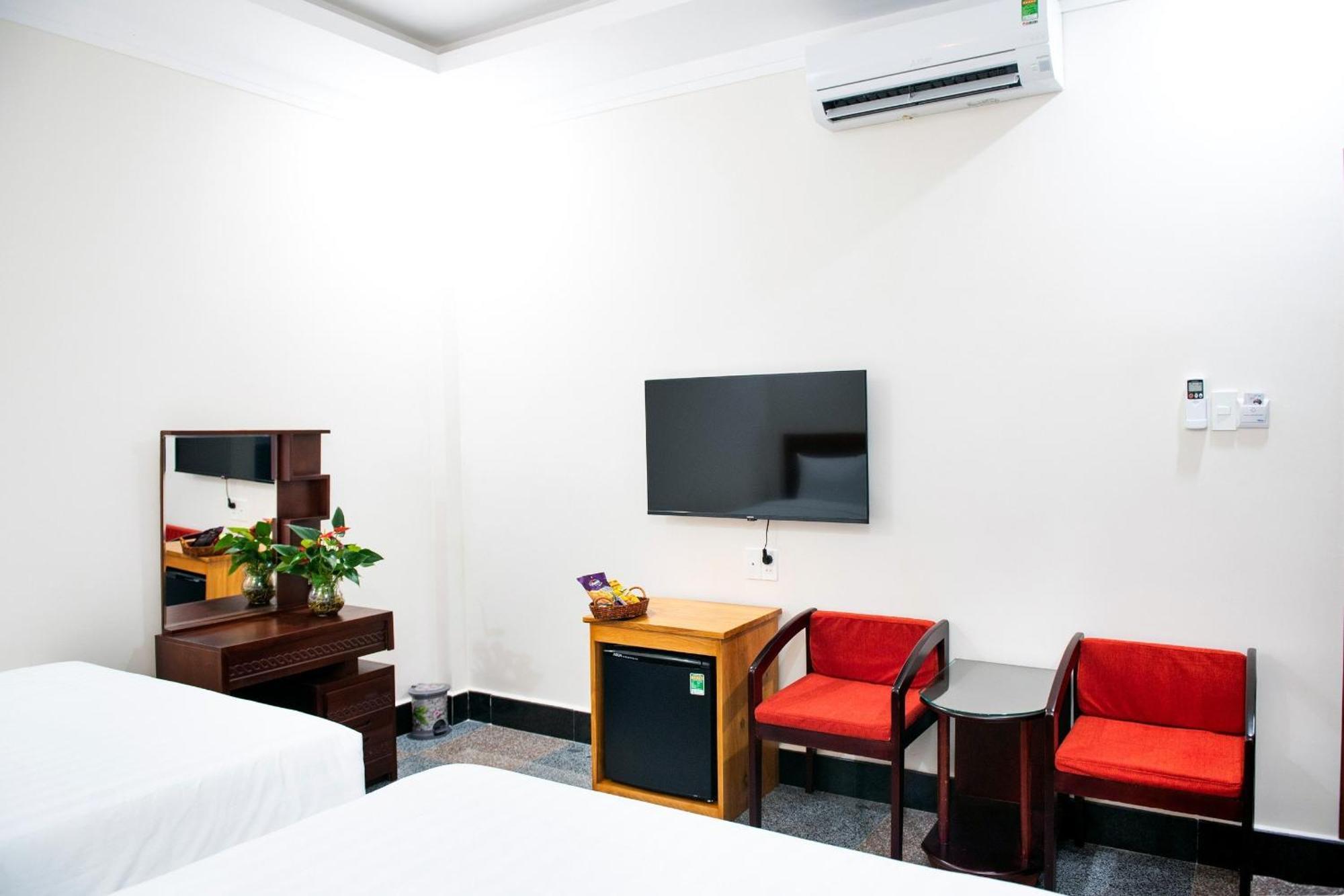 Minh Lam Hotel Pleiku Bagian luar foto